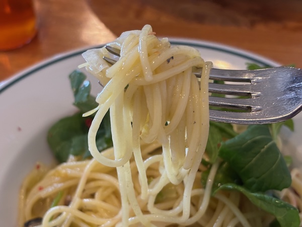 パスタにもカキの風味が