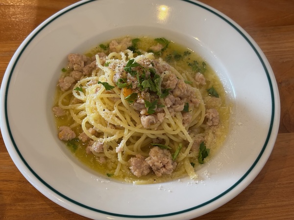 信玄鶏のラグービアンコスパゲッティ